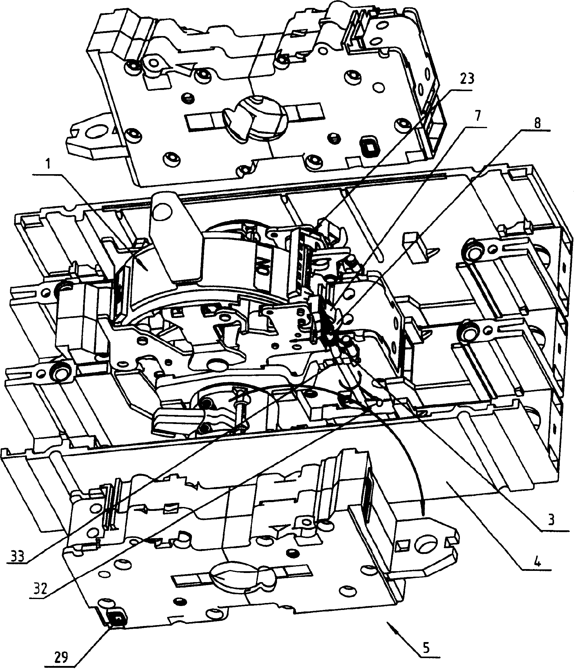 Low-voltage circuit breaker with rapid lock-jumping function