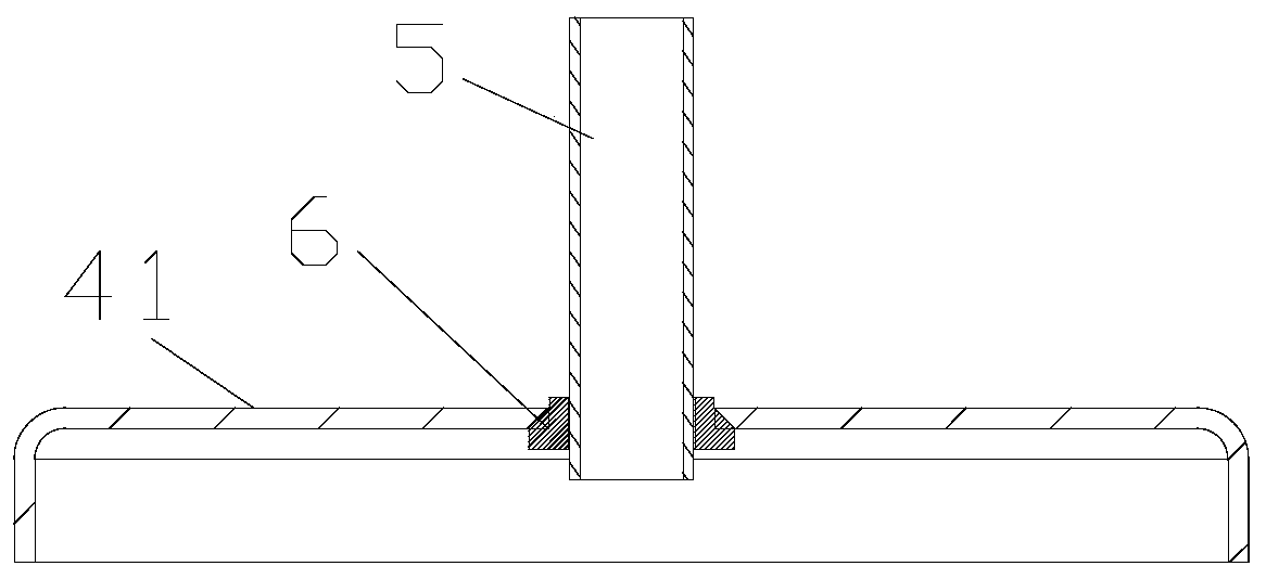 Connecting pipe structure