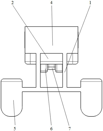 Light and small fan propelling device for unmanned transportation of materials on water