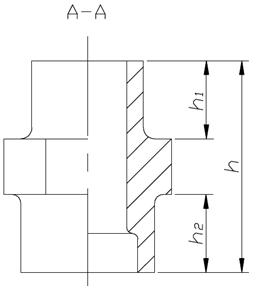 Device and method for compounding and forming central flange pipe joint from pipe blank in single-step and multi-directional way