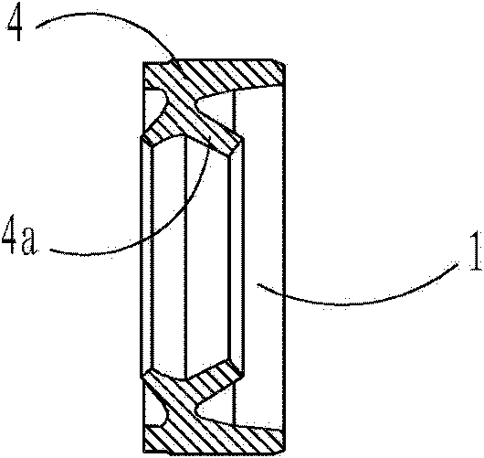 Rotating shaft sealing structure