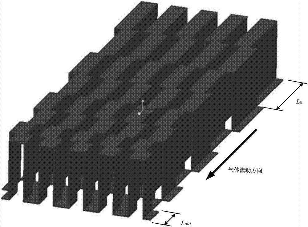 Reverse-flow intercooler core body based on various-length saw tooth fins