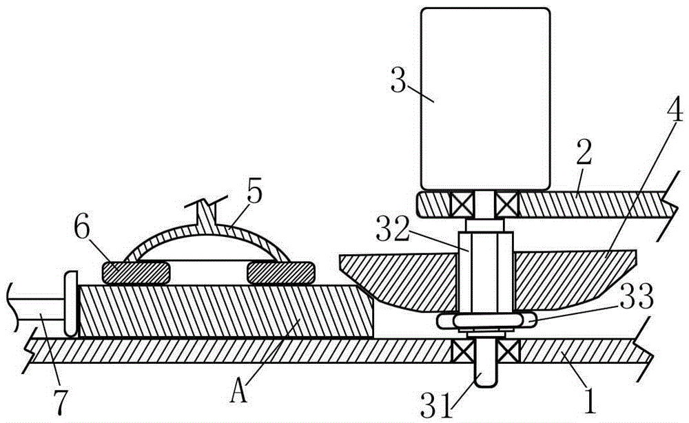 One-way edging device for transverse stone slab veneer