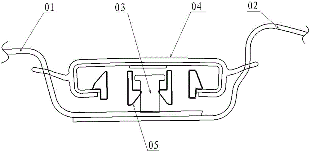 Installing structure of automobile top cover decoration strip