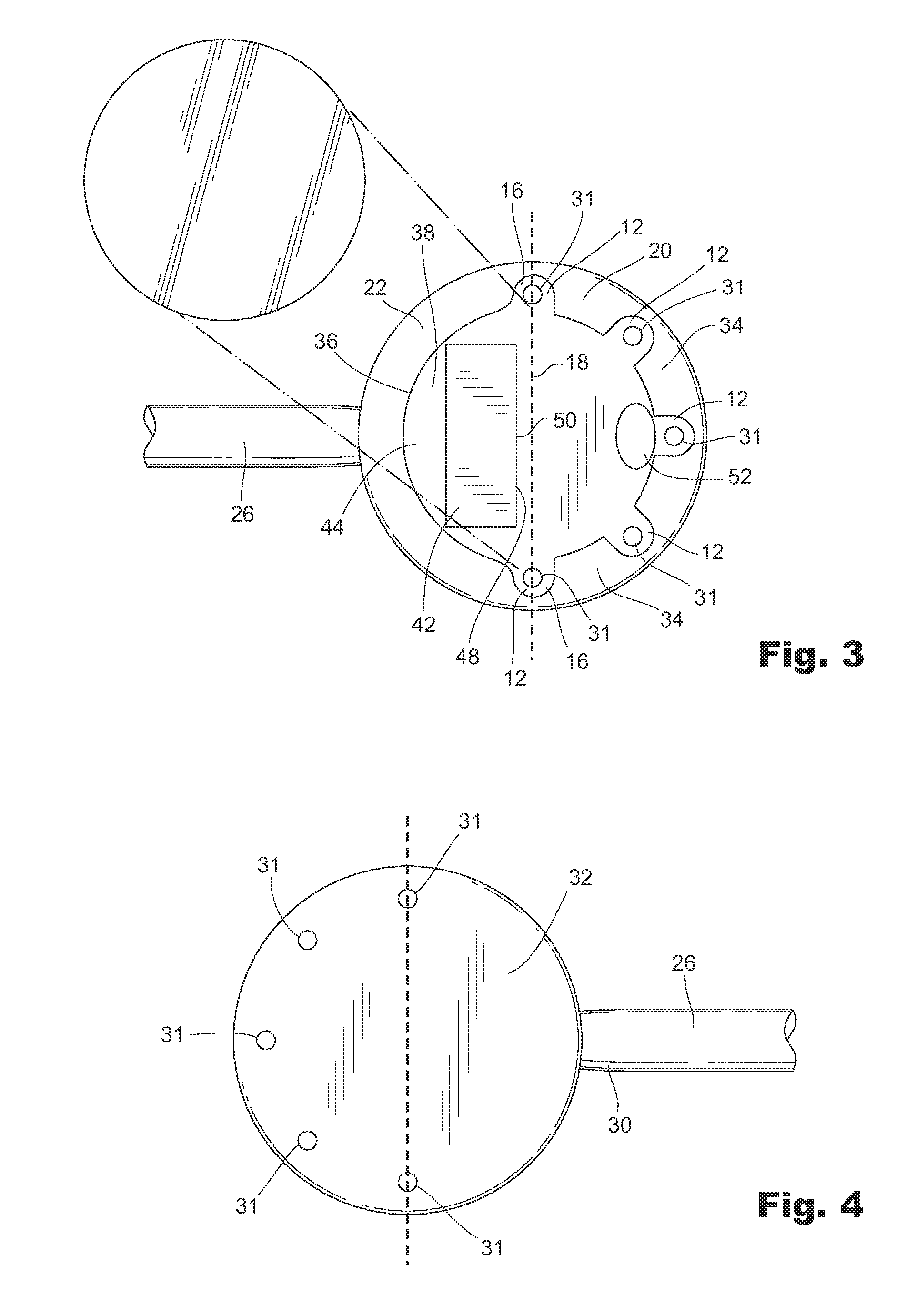 Dental mirror with mirror-cleaning suction