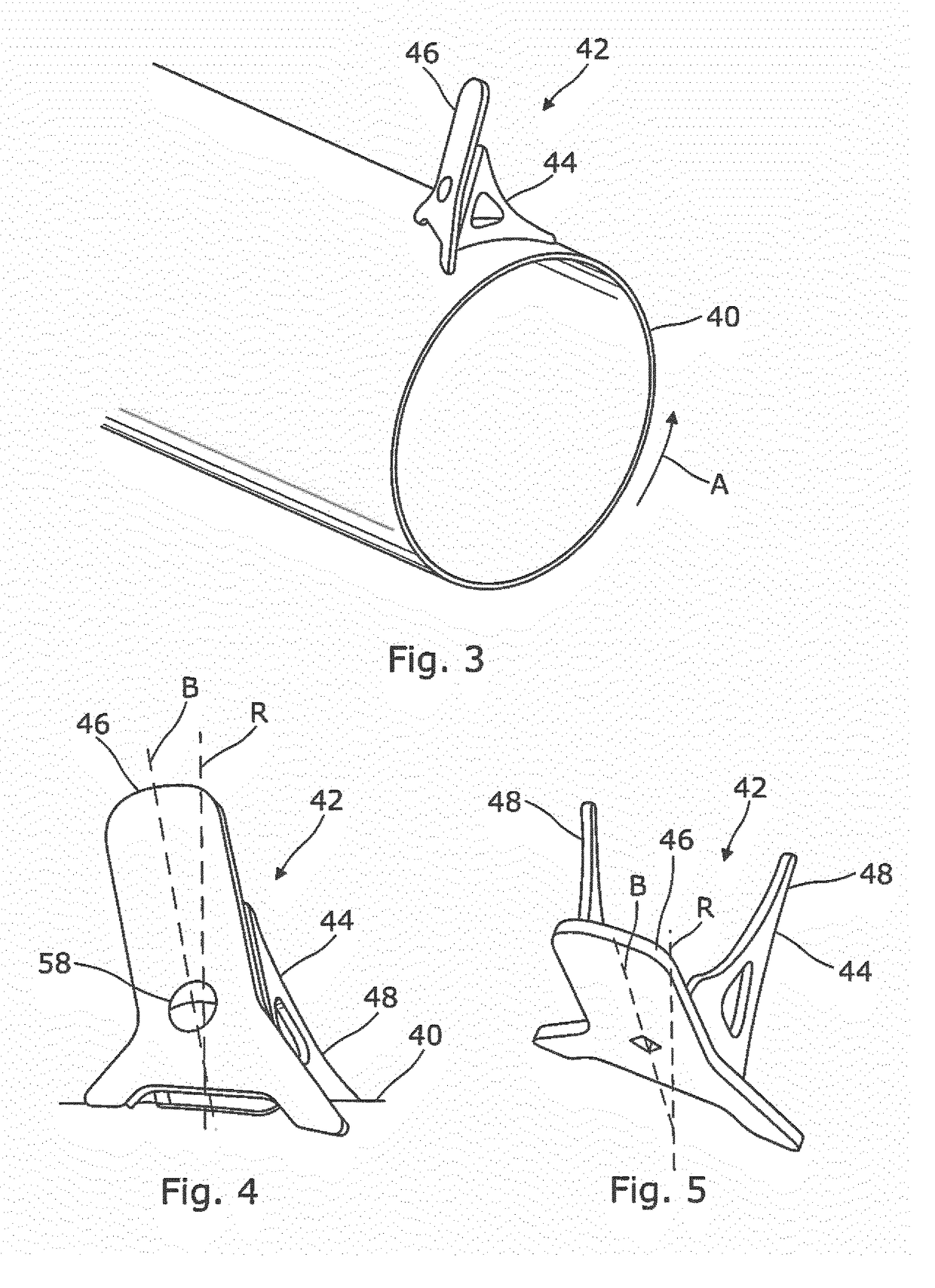 Crop engaging element for a combine harvester separating rotor