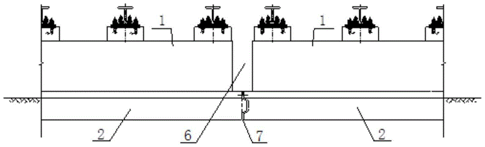 Joggle joint type bearing rail beam structure for middle and low-speed magnetic suspension traffic engineering low line