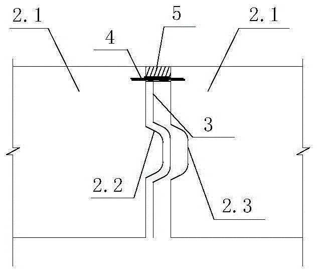 Joggle joint type bearing rail beam structure for middle and low-speed magnetic suspension traffic engineering low line