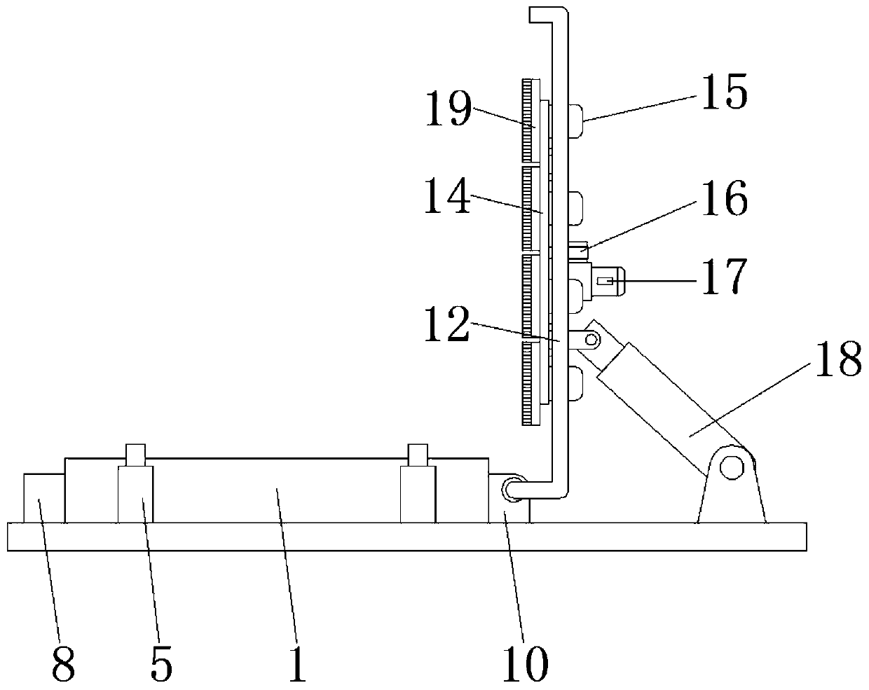 Rapid artificially-woven carpet cleaning device capable of avoiding damage to carpets