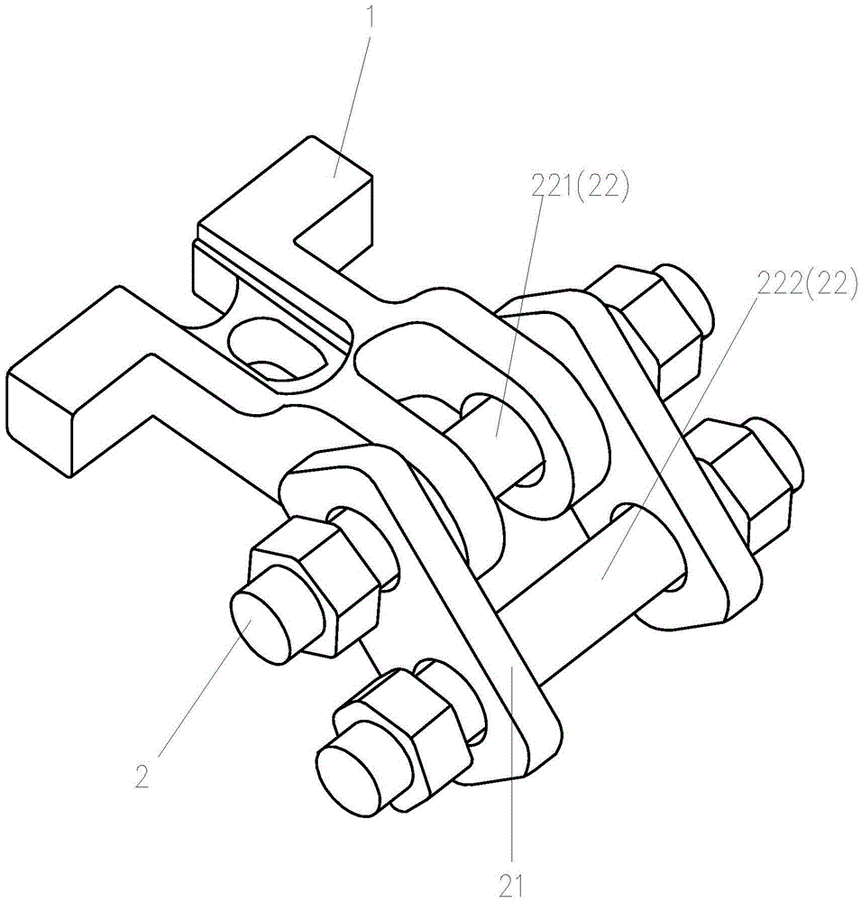 Fixing device of rear clamp of wing-shaped clamp