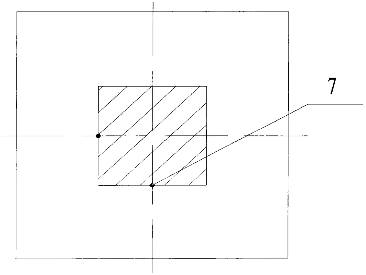 A missile-borne wide-beam high-gain antenna