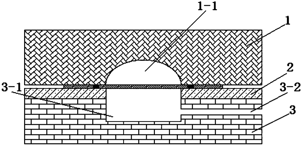 Integral forming method for large aluminum alloy welding plate sealing head with uniform performance