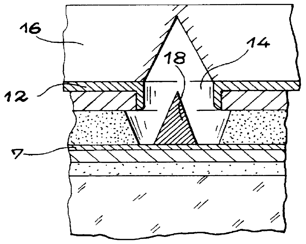 Process and apparatus for the formation of patterns in a photoresist by continuous laser irradiation, application to the production of microtips emissive cathode electron sources and flat display screens