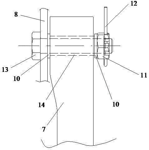 Guard plate and landing gear linkage retracting device