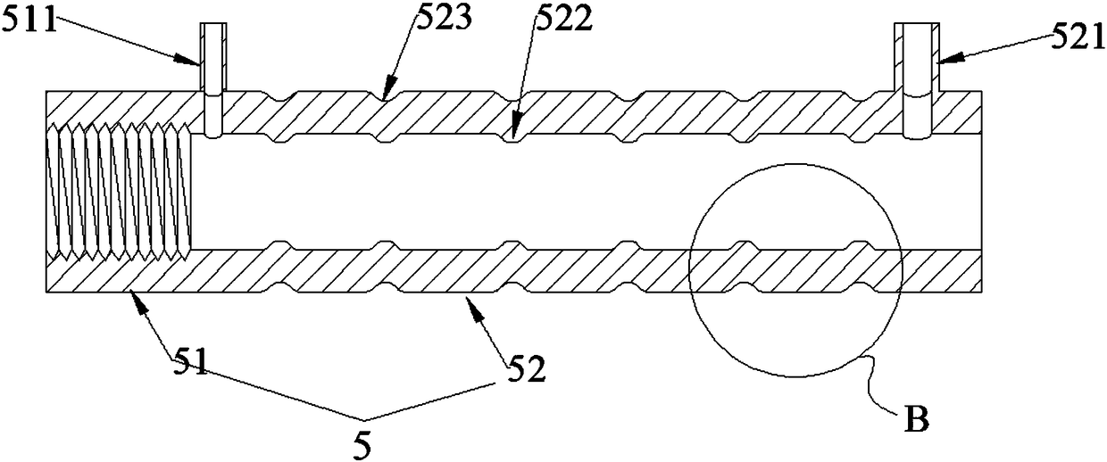 Shock-resistant assembly self-locking type rolling half grouting sleeve