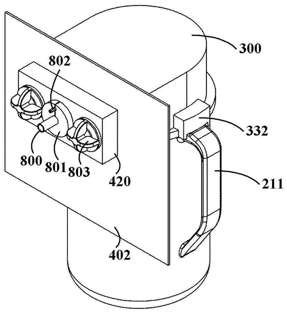 Water storage device and refrigerator