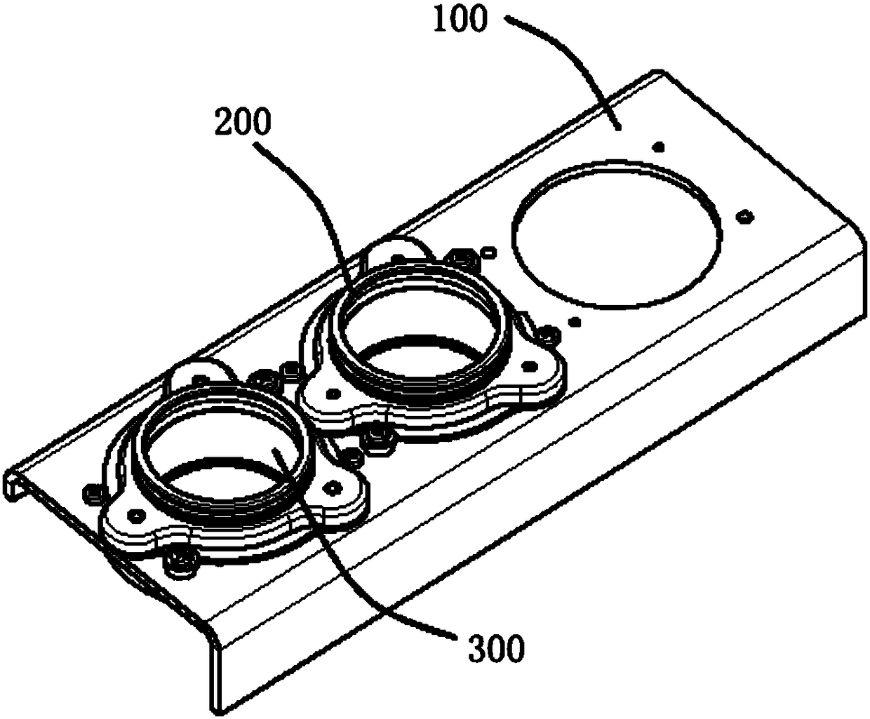 Steel collar assembly capable of being driven to rotate and supported by roller