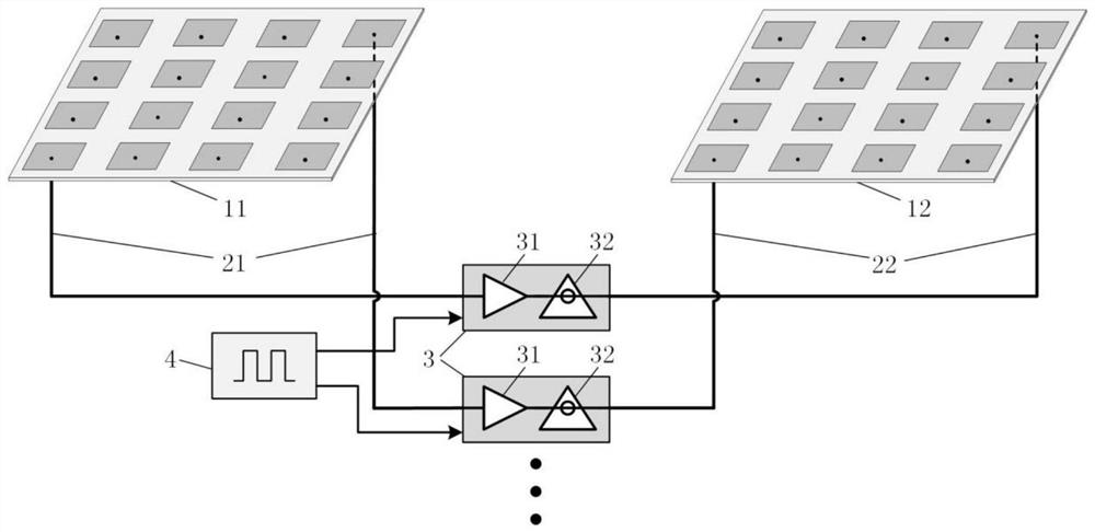 A retroreflector with echo enhancement and phase shift modulation