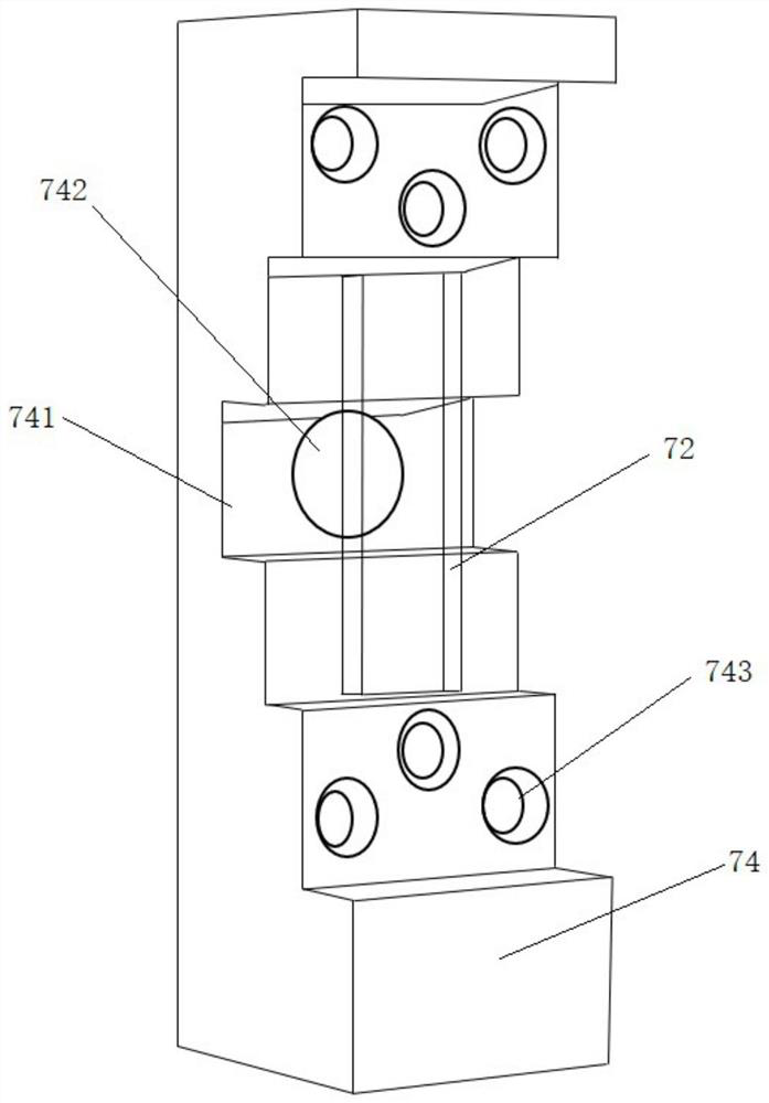 Photo-thermal deflection spectrum testing device with wide wavelength coverage