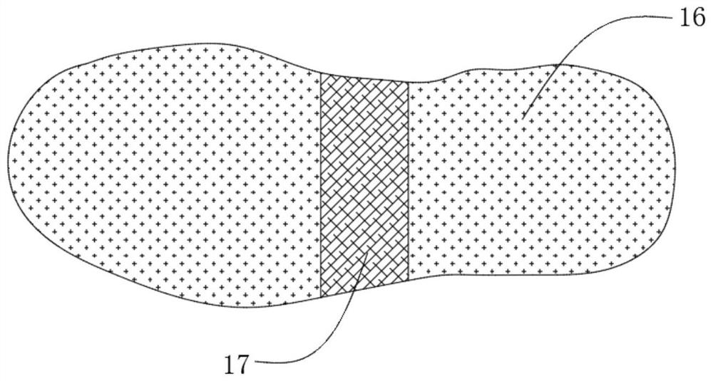 Sneaker with self-adaptive sneaker back arching amplitude