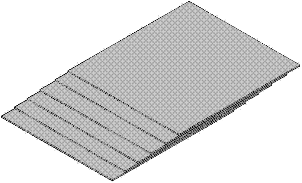 Solar cell with front side free of electrode shielding and preparation method thereof