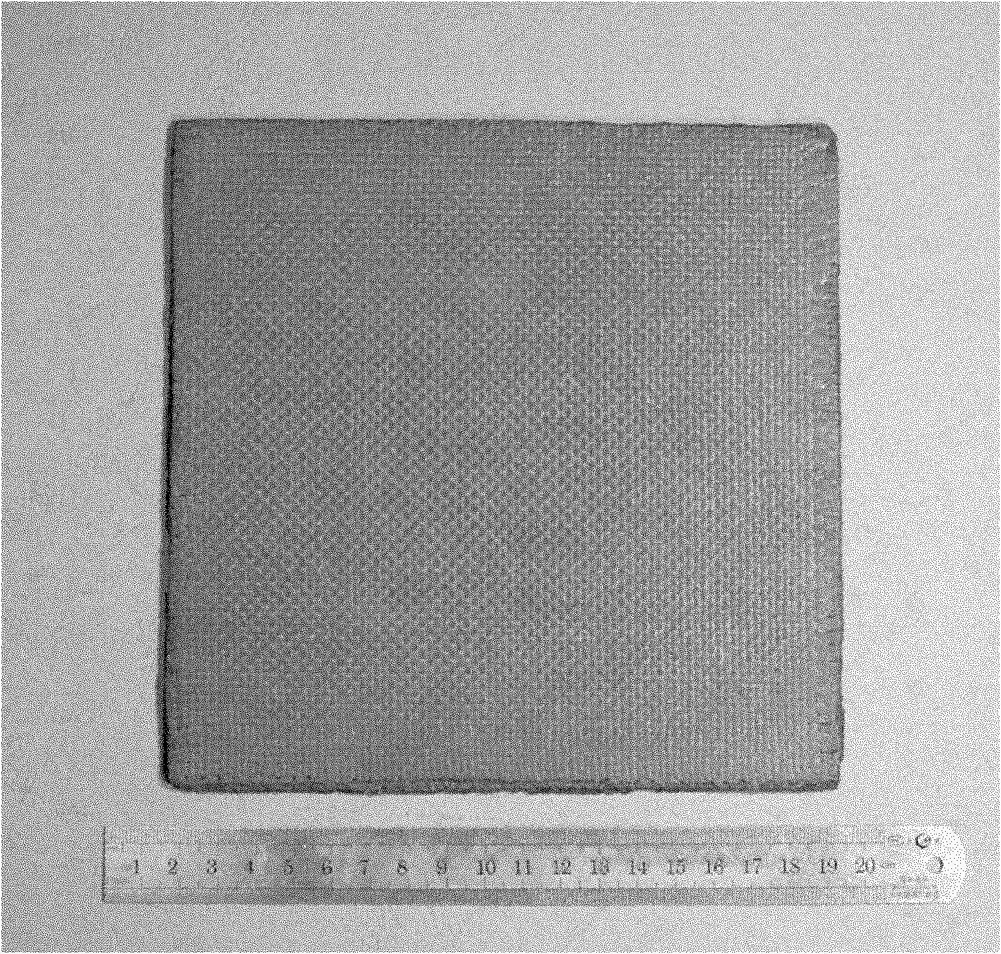 Wave-absorbing ceramic made of silicon carbide composite material and preparation method thereof