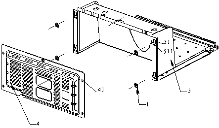 Connection piece and refrigerator adopting same