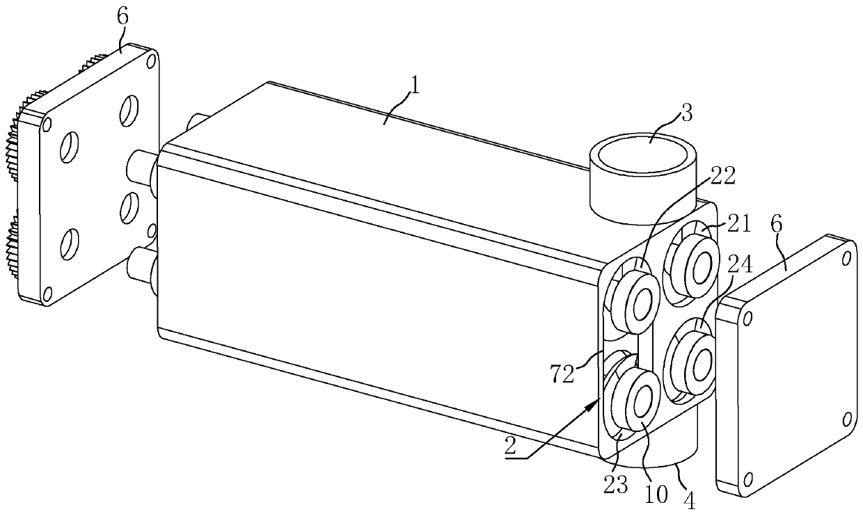 Spiral conveying device