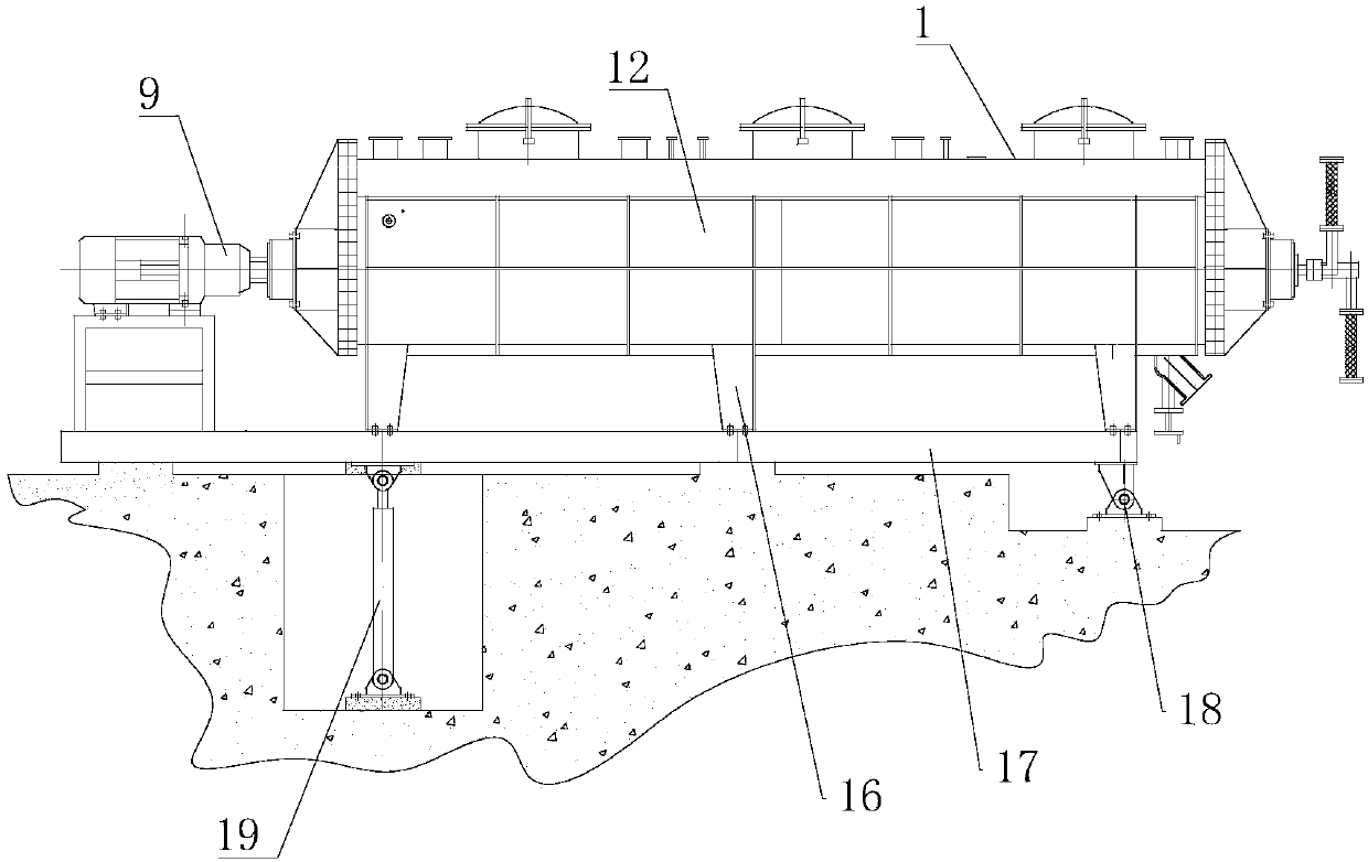 Horizontal multi-shaft bearing type solid-phase reaction kettle