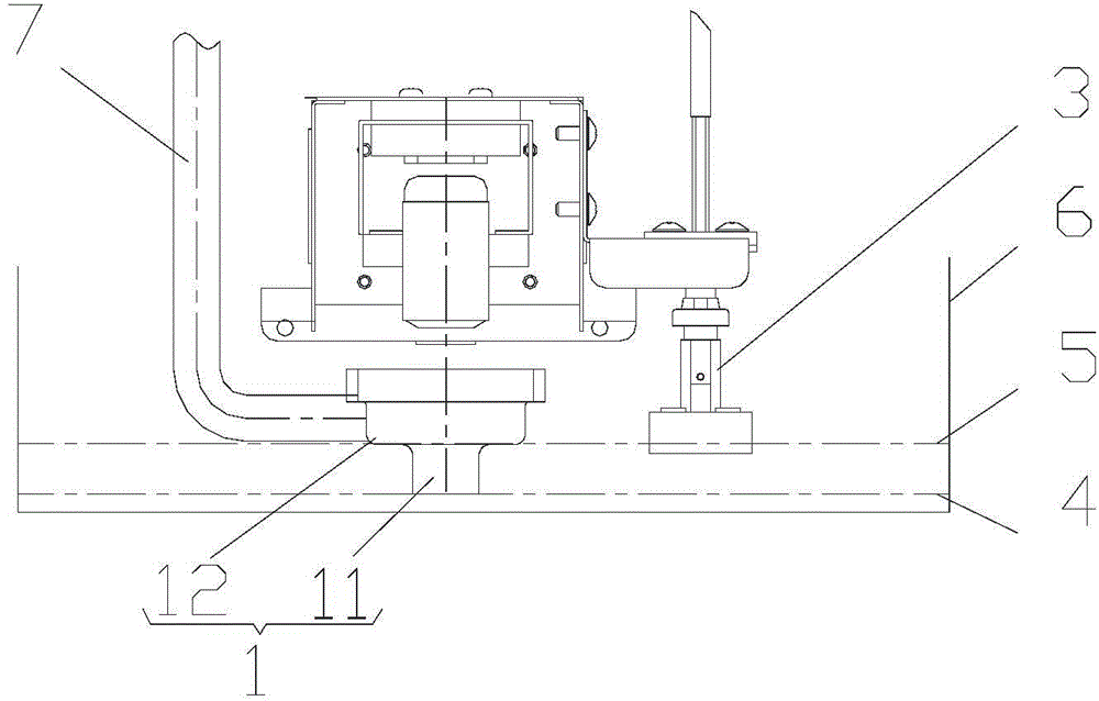 Drainage device of evaporator condensate water and drainage method