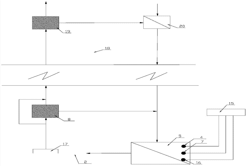 Method and device for exploiting aquo-complex through combination of pressure reducing technology and hydraulic fracturing technology