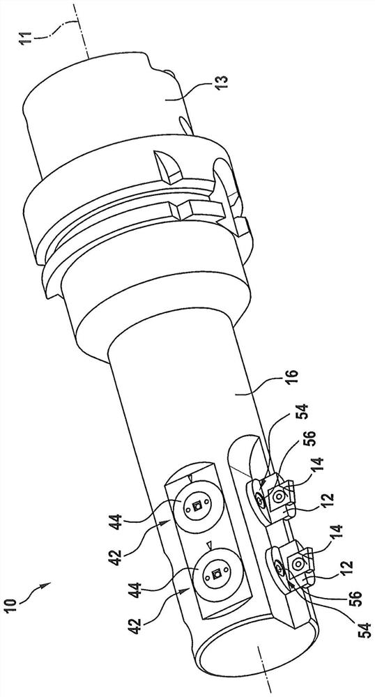 Cutting tool with adjustment mechanism