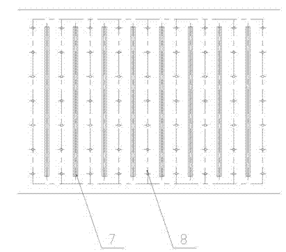 Differential movable type transverse electrode electrostatic precipitator