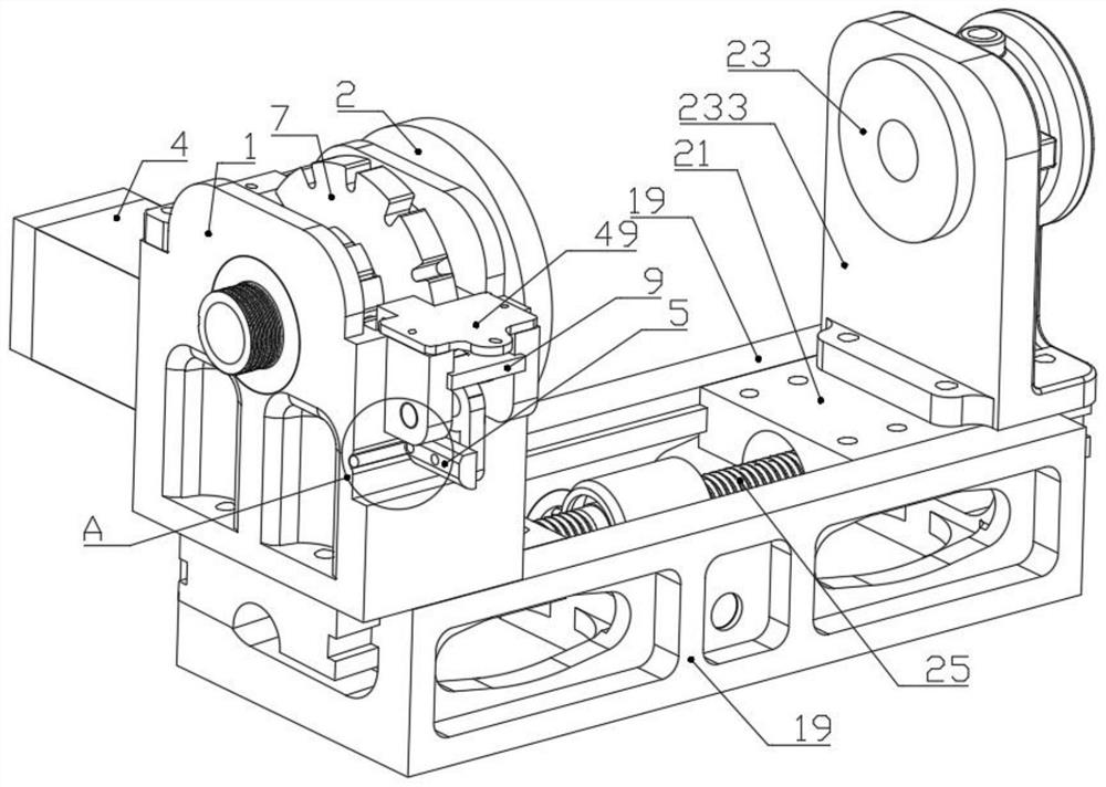 Pneumatic index plate and pneumatic index plate flat tongs thereof