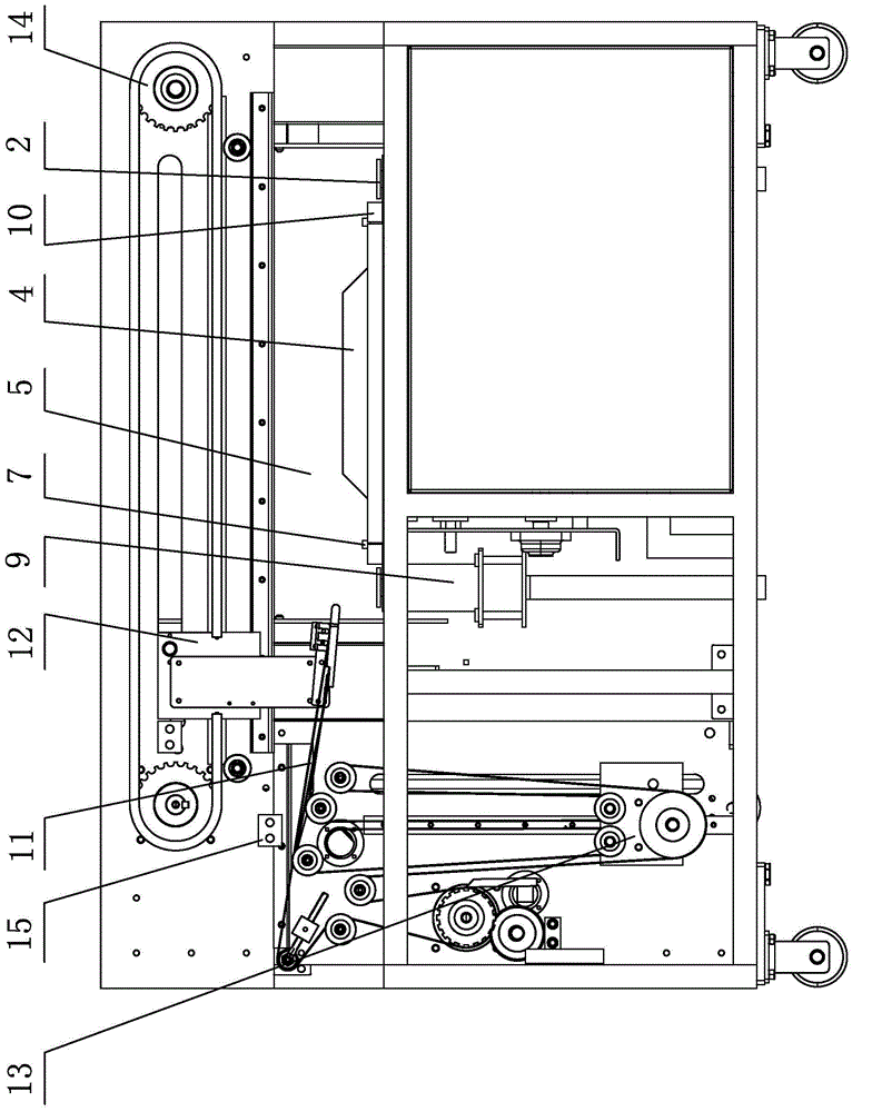 Automatic tray-arranging machine for moon cakes and pastries