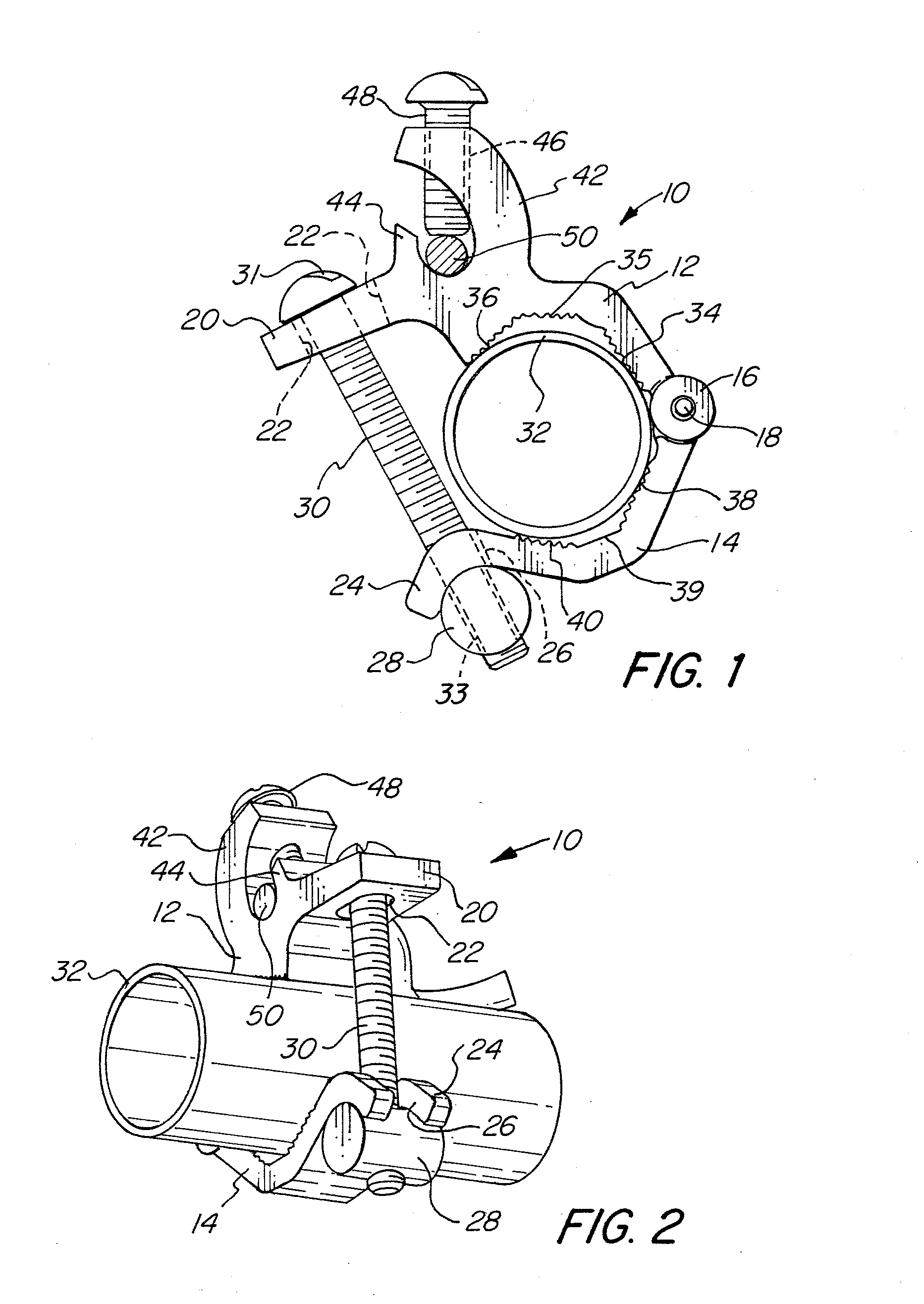 Electric ground clamp with pivoted jaws and single attached adjusting bolt and terminal block