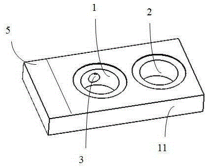 Large-channel semiconductor laser liquid refrigeration sheet and laser thereof