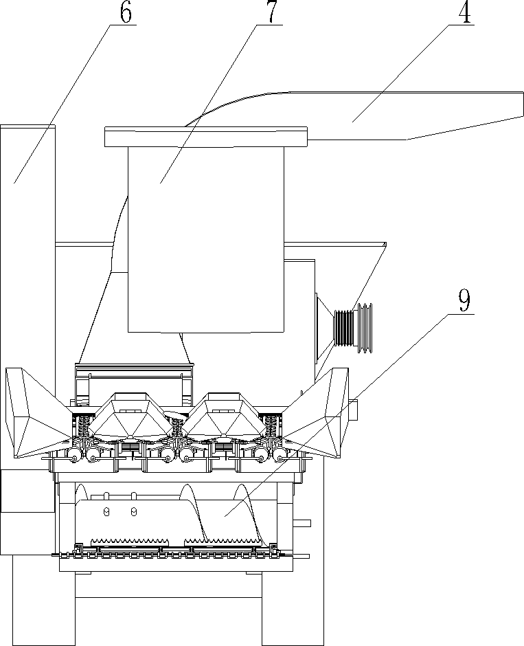 Harvester with straw crushing function