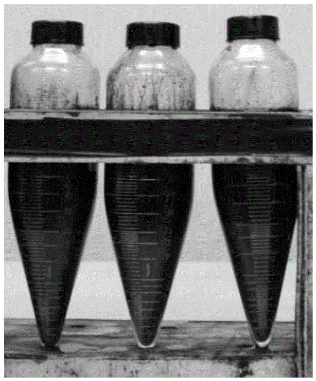 A polymer flooding crude oil demulsifier and its preparation method and application