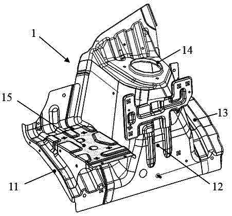 Reinforcement structure between front wheel casing and longitudinal beam and vehicle body adopting same