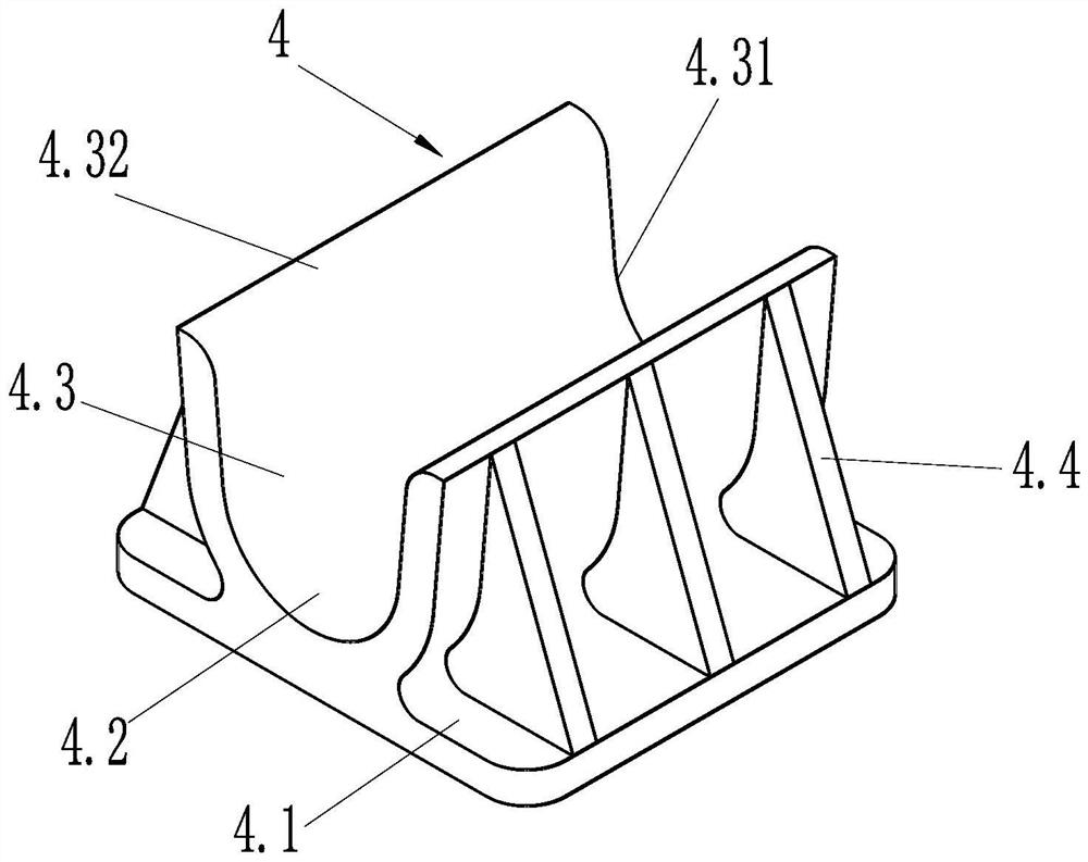 Chassis assembly and vehicle body comprising same