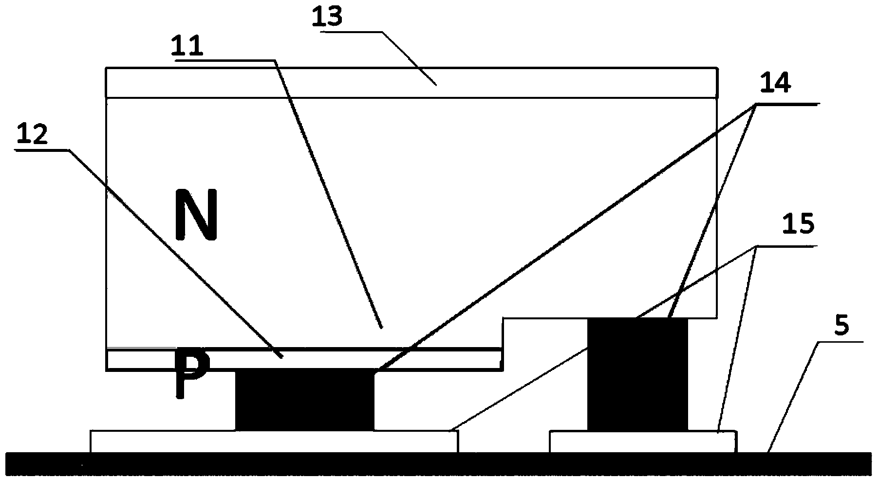 Integrated LED displaying packaging module with LED chips arranged in wafers in inverted mode