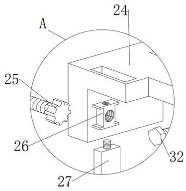 A device for cleaning the inner wall of a garbage transfer vehicle