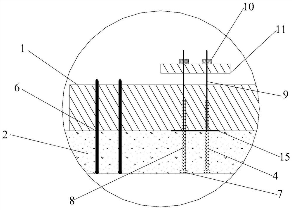 Closed cantilevered scaffolding and its construction method