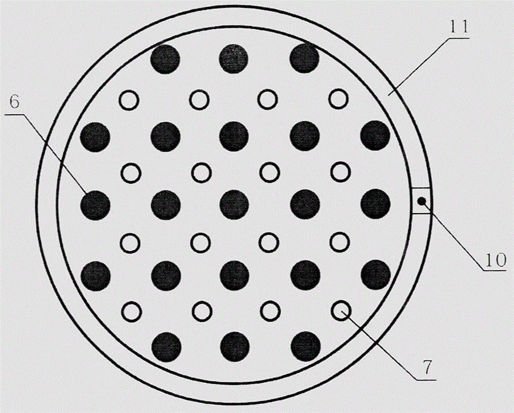 Moisture-retention microneedle matrix array surface bioelectric electrode