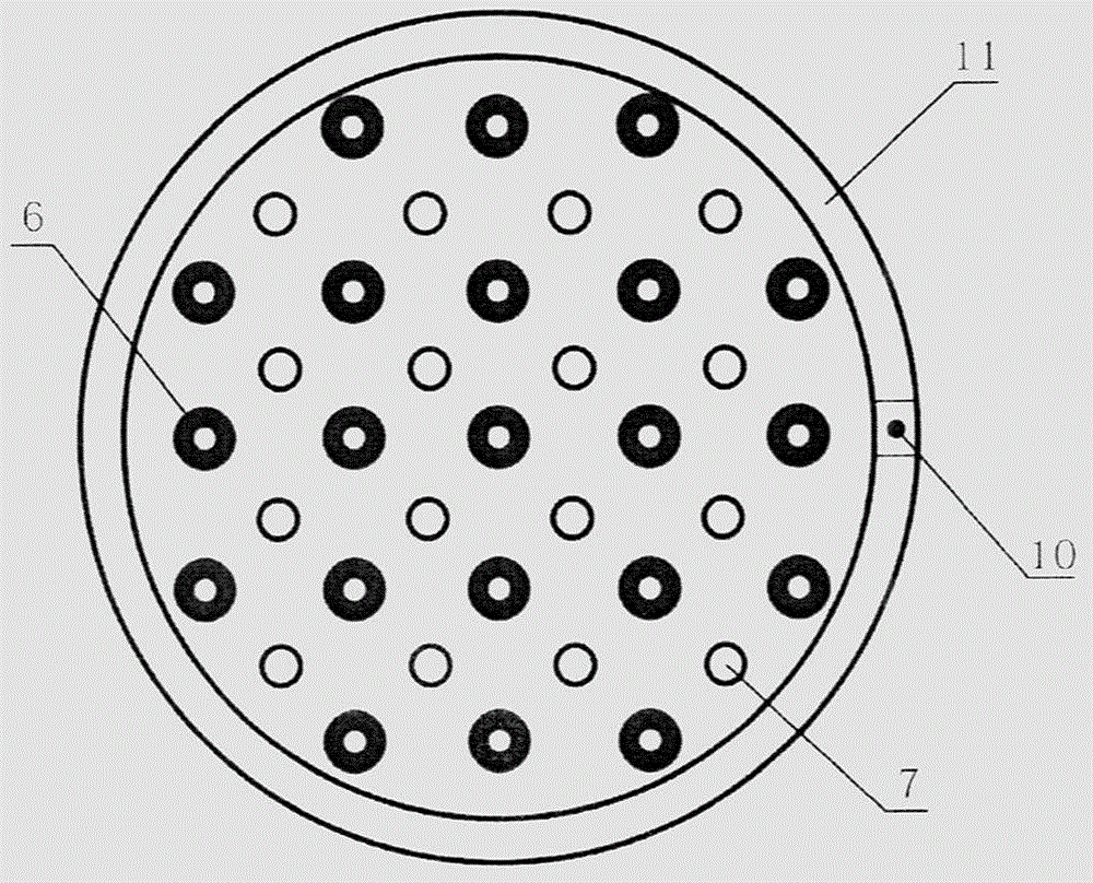 Moisture-retention microneedle matrix array surface bioelectric electrode