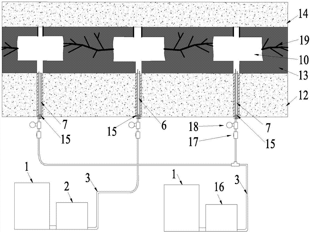 Method for improving permeability through coal mine downhole slotting pressure-maintaining guide fracturing