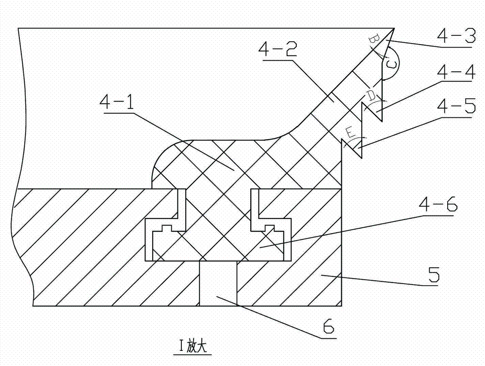 Easy settling borehole explosion combined spacer