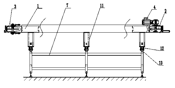 Beverage bottle conveying device