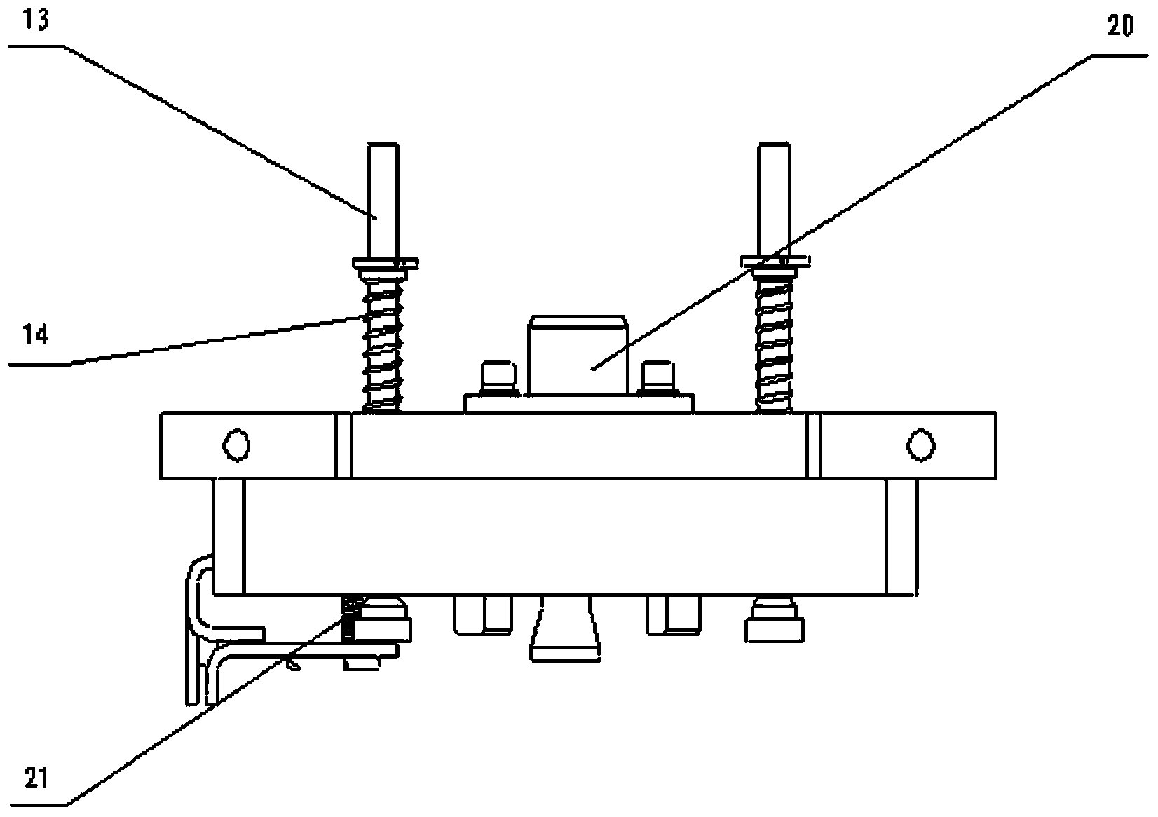 Manual interlocking device of three-station mechanism